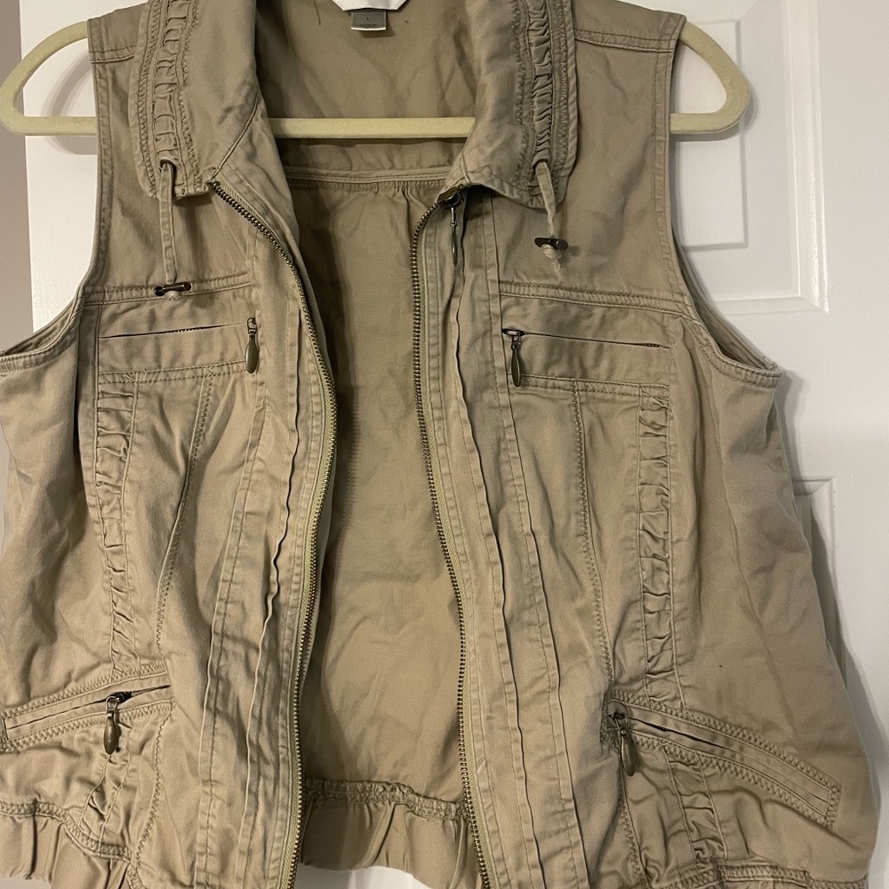 Tan vest